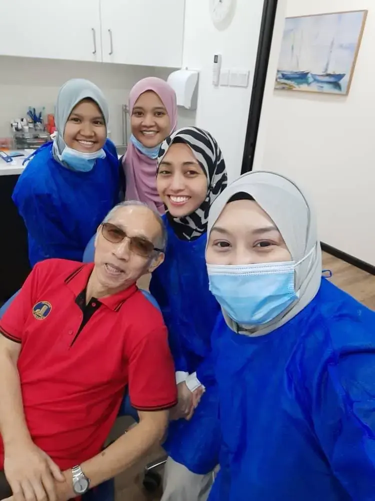 Happy patient at Mawarni Dental Clinic 1