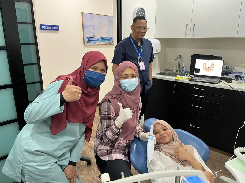 Happy patient at Mawarni Dental Clinic 6